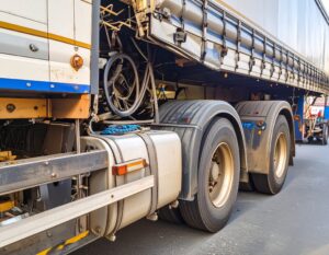 Firefly_Indian heavy vehicles like bus and lorry mechanism 144868